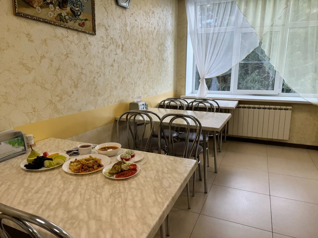 Столовая с питанием для пациентов